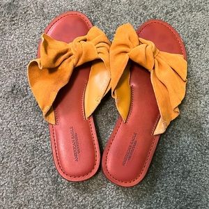 American Eagle Sandals Size 6